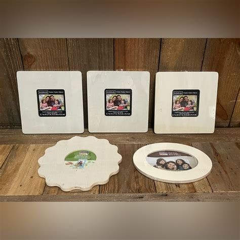 Artminds Accents Artminds Piece Set Of Wood Frames In Square Oval