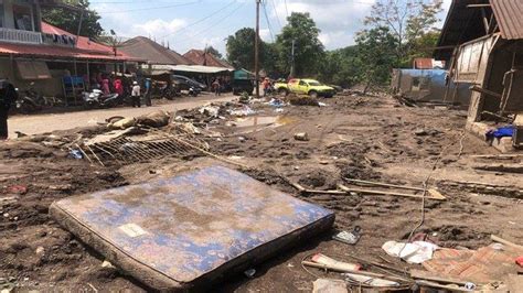 Material Banjir Lahar Dingin Di Tanah Datar Sumbar Mulai Keras Tim Sar