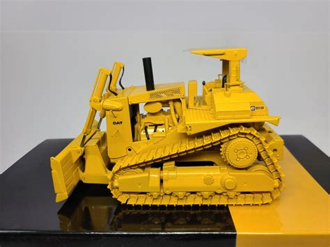 Caterpillar Cat D10 Dozer With Push Blade And ROPS CCM 1 48 Scale