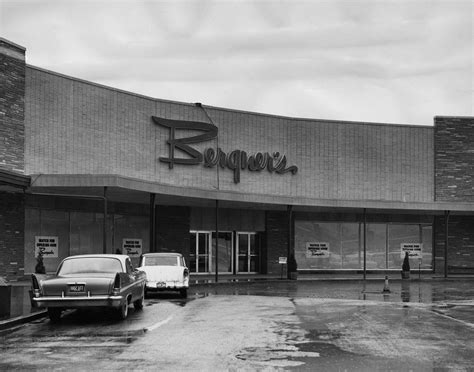 These old Peoria, IL, retailers are missed by Journal Star readers