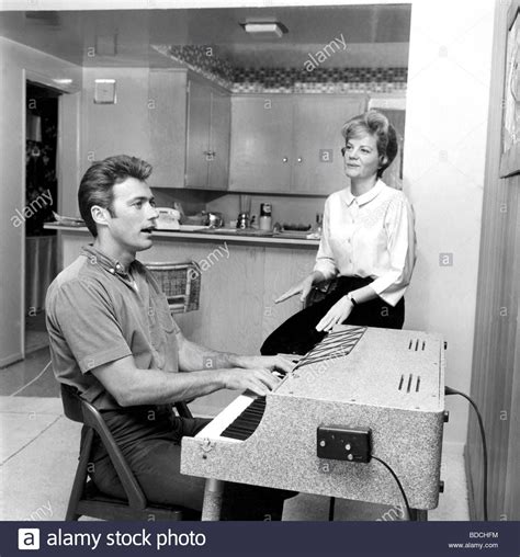 Clint Eastwood And Wife Maggie Johnson About 1963 | Clint eastwood wife ...