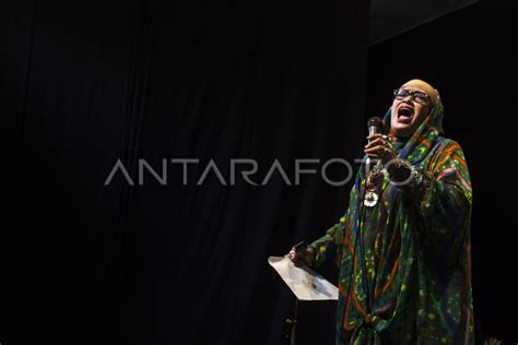 pentas puisi ngerock antara foto