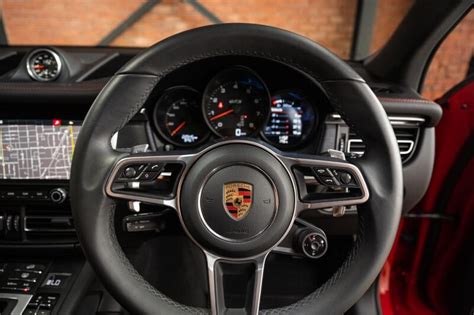 Porsche Macan Red Richmonds