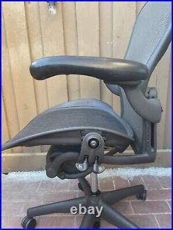 Herman Miller Aeron Size C Fully Loaded Version Excellent Condition ...