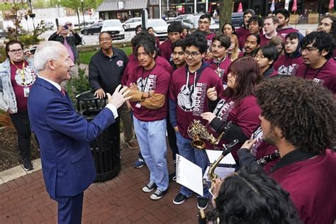 Asa Hutchinson Formally Launches 2024 Campaign In Arkansas