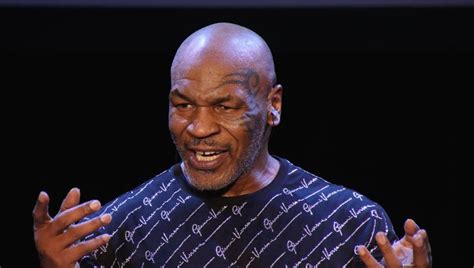 Mike Tyson Returns To Ring Draws In Exhibition With Jones Fox 11 Los