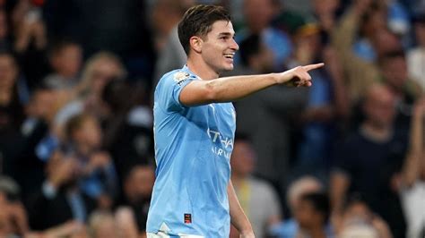 Julian Alvarez fires Manchester City to hard-fought win over Newcastle ...