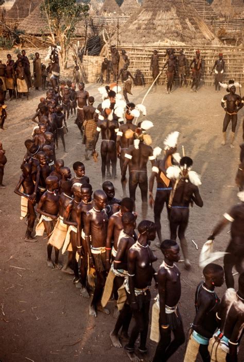 Kordofan Colour — George Rodger | Povos tribais, Tribos, África