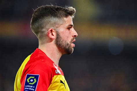 Lens Jimmy Cabot blessé et absent de 6 à 9 mois Foot 01