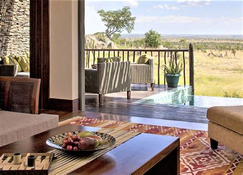 Four Seasons Safari Lodge - DK Grand Safaris