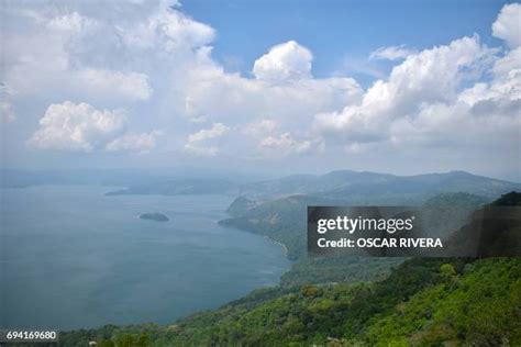 136 Ilopango Lake Photos & High Res Pictures - Getty Images