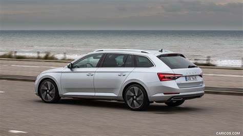 Skoda Superb Combi Iv Plug In Hybrid Rear Three Quarter