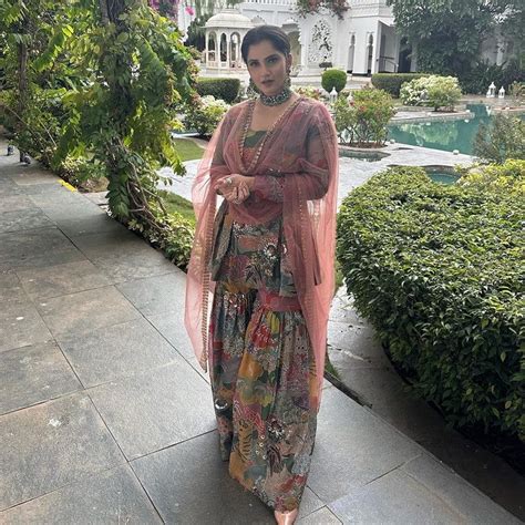 Sania Mirza Looked Royal In Friend Parineeti Chopras Wedding Looked