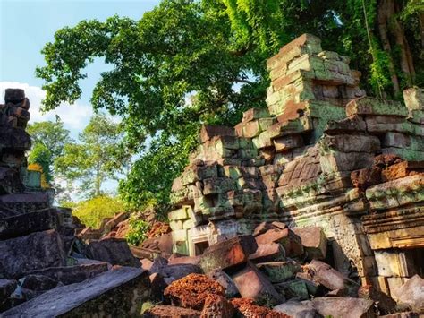 Maravillas Perdidas De Angkor Ruinas De Antiguas Estructuras