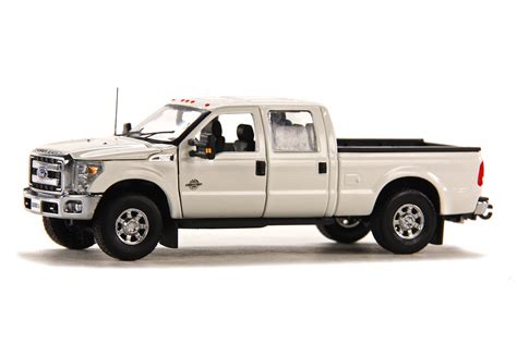 Scalemodelsde Ford F250 Pickup With Crew Cab And 6ft Bed White