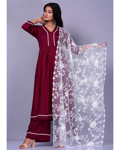 Maroon Lace Kurta And Palazzo With Embroidered Dupatta Set Of Three By Kiswah Clothing The