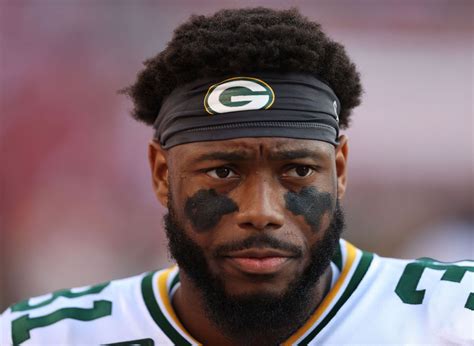 Nfl Fans Scrutinize Jets For Signing Former Packers Db Adrian Amos “can