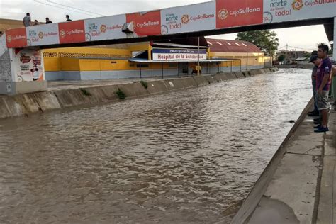 Torrencial Lluvia Inundó Calles De La Ciudad De Sullana Video