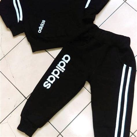 Venta buzos de niños adidas en stock