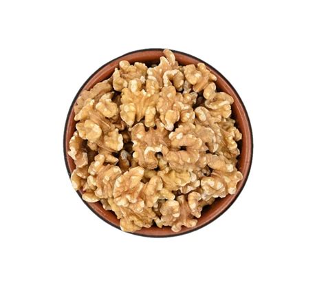 TRIANGLE Quarter Walnut AKHROT Giri 1 KG VACCUM Pack Without Shell