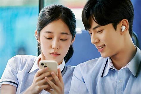 Rekomendasi Drama Korea Bergenre Komedi Yang Bakal Bikin Kamu Ngakak