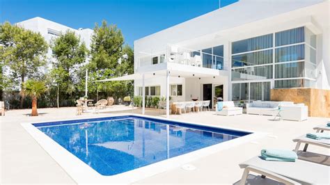 Location Villa De Luxe Ibiza à 6min De La Plage De Cala Vadellailes