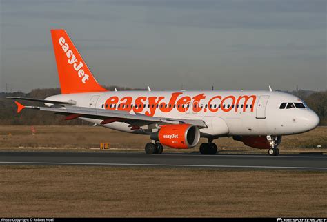 G EZBC EasyJet Airbus A319 111 Photo By Robert Noel ID 370747