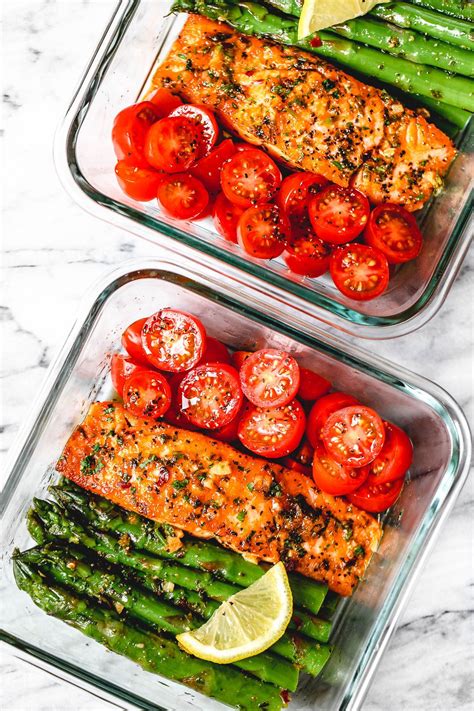 15 Minute Meal Prep Salmon And Asparagus In Garlic Lemon Butter Sauce