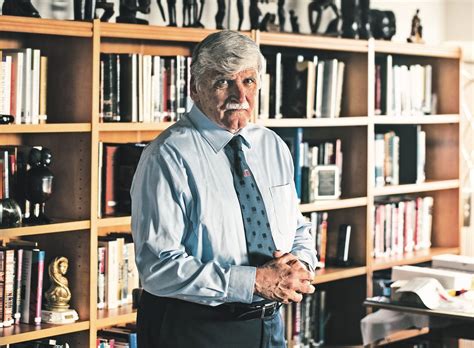 Roméo Dallaire: A Soldier's Struggle