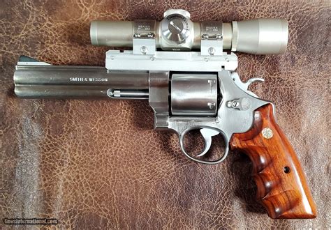 SMITH WESSON MODEL 629 2 44 MAGNUM 6 BARREL SCOPE