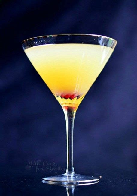 Flirtini Sparkling Martini Made With Vanilla Vodka Champagne And Pineapple Juice