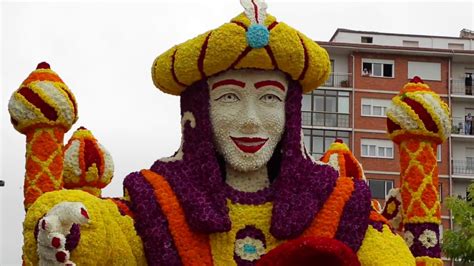 Batalla De Flores De Laredo Cantabria Youtube