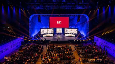 Riot Games shows off LoL Esports Manager and four other projects - ESPN