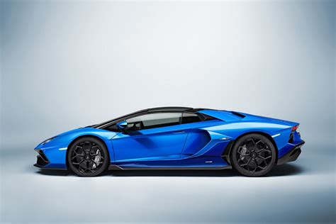 The Lamborghini Aventador Lp 780 4 Ultimae Is The Definitive Aventador