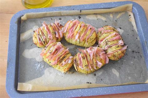 Pieczone Ziemniaki Hasselback Z Szynk Parme Sk La Grande Piccola