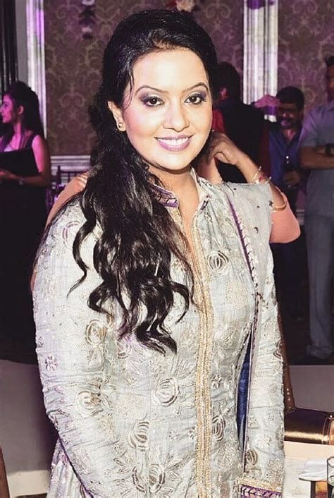 Amruta Fadnavis to walk the ramp with Acid attack Victors - JustMarathi.com