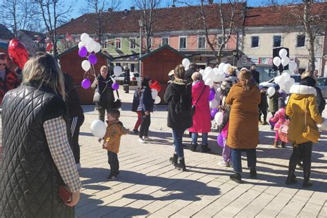 Karavan Ljubavi Posjetio I Nik I