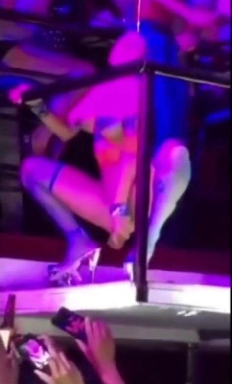 Mira Cardi B Nude Stage Stripper Pussy Bottle Video Leaked Gratis