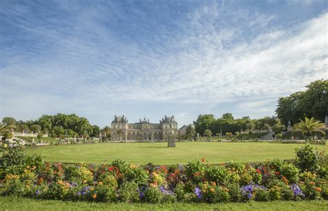 LUXEMBOURG GARDENS — Parisian Moments