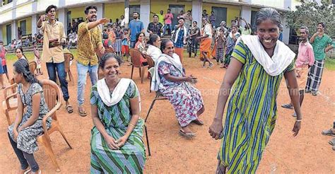 Young Volunteers Bring Onam Cheer To Relief Camp Kerala Floods 2018