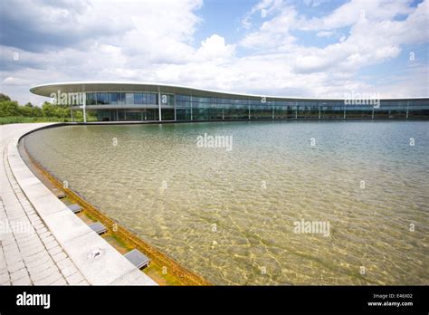 McLaren Technology Centre, Woking, England, Headquarters Building UK ...