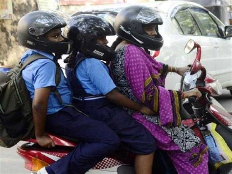 Helmet Is Compulsory In Pune From 1st January पुण्यात पुन्हा हेल्मेटसक्ती1 जानेवारीपासून