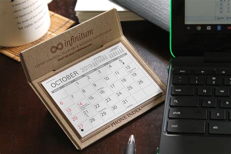 What are the different types of promotional calendars? On The Ball ...