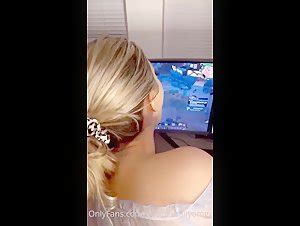 Gaming Fucking On Onlyfans Didshereallyomgg ViewXX Free Porn Video