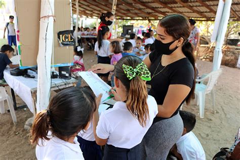 Children of Mexican former drug lord El Chapo build makeshift school ...