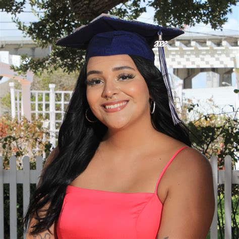 Clarissa Garcia Texas Aandm University Corpus Christi Corpus Christi Texas United States