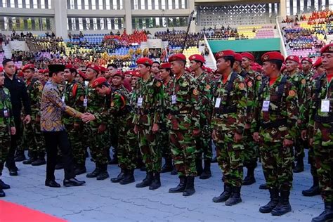 Apel Akbar Kokam Pemuda Muhammadiyah Jokowi Ingatkan Jangan Terbelah