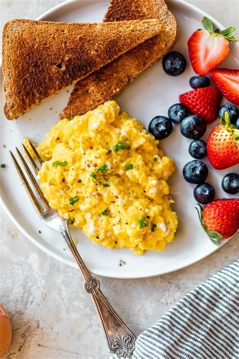 High Protein Scrambled Eggs With Cottage Cheese Medinews Health Tips