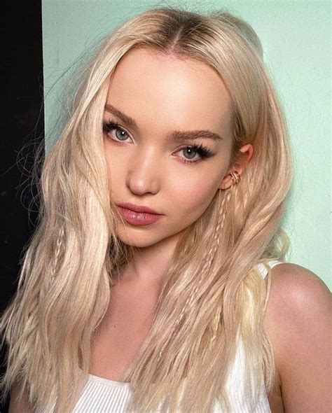 2136 Me Gusta 10 Comentarios Updates Of Dove Cameron Dovesources En Instagram