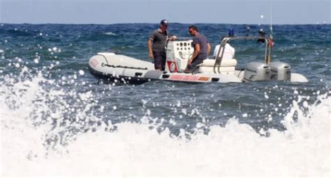 Ragazza Morta In Kayak A Posillipo Indagato L Avvocato Non L Ho Vista